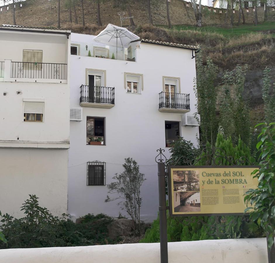 Casa Rural Las Cuevas De Setenil Setenil De Las Bodegas Esterno foto
